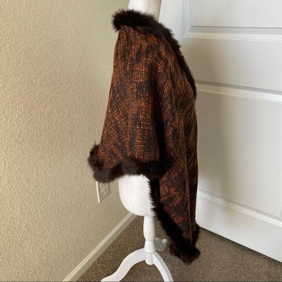 Linda Lundstrom Vintage Fur Trimmed Wrap One size - Picture 4 of 8
